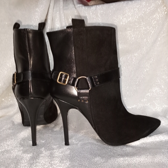 B2 (Browns shoes) stiletto booties - Picture 6 of 11